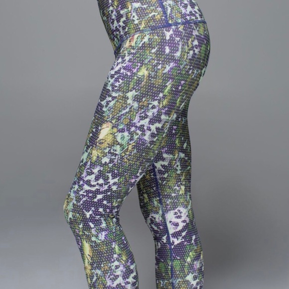 💕LULULEMON - NWOT Wunder Under Crop II (6) - Picture 5 of 11